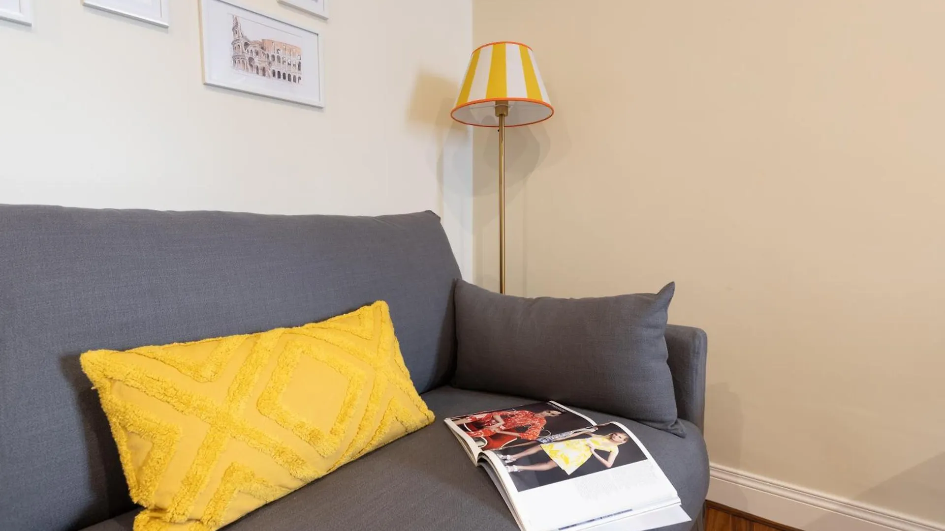 Coppelle Charme - My Extra Home Rome